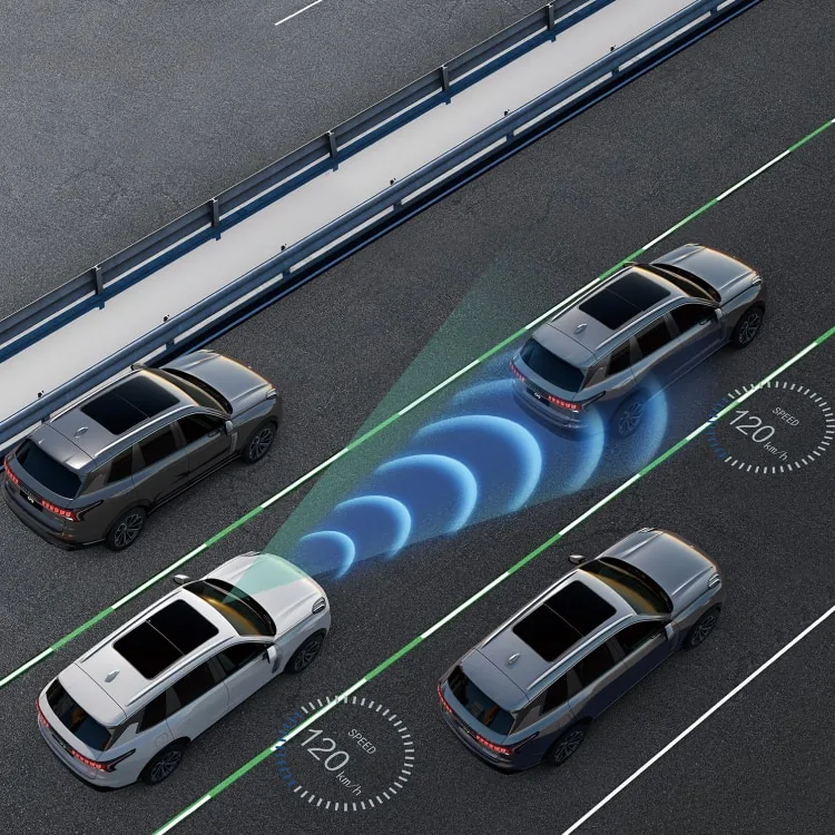 Asistente de autopista del Lynk & Co 09